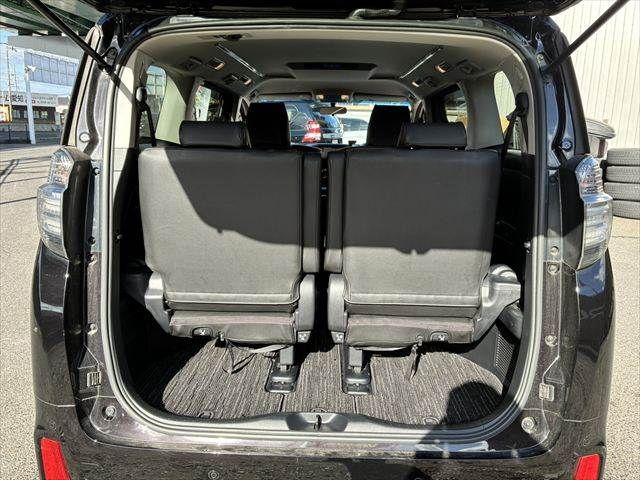 TOYOTA VELLFIRE 2016