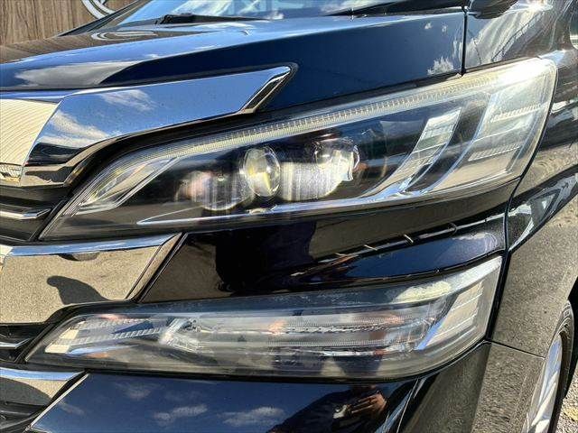 TOYOTA VELLFIRE 2016