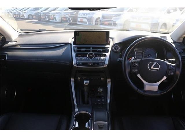 TOYOTA LEXUS NX300h 2017