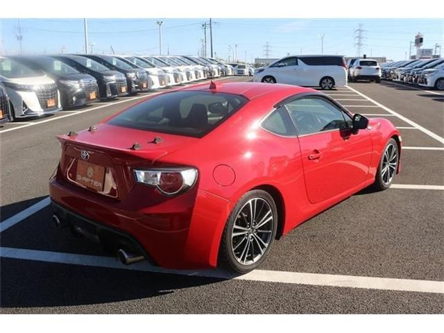 TOYOTA 86 2012