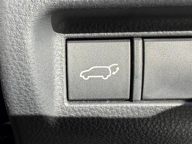 TOYOTA HARRIER HYBRID 2024