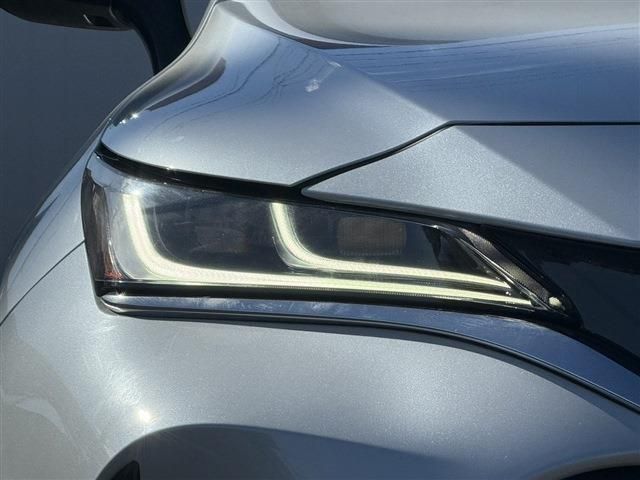 TOYOTA HARRIER HYBRID 2024