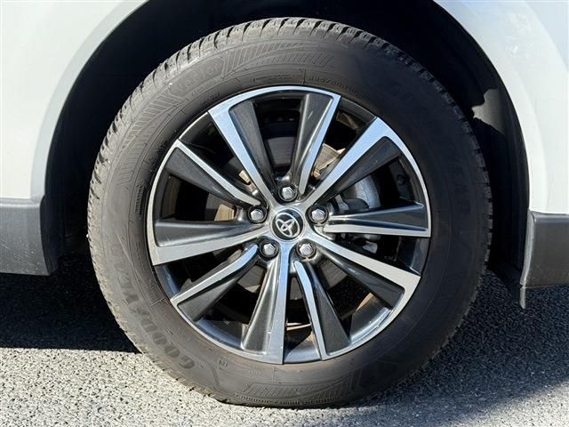 TOYOTA HARRIER HYBRID 2024