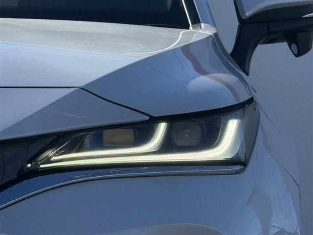 TOYOTA HARRIER HYBRID 2024