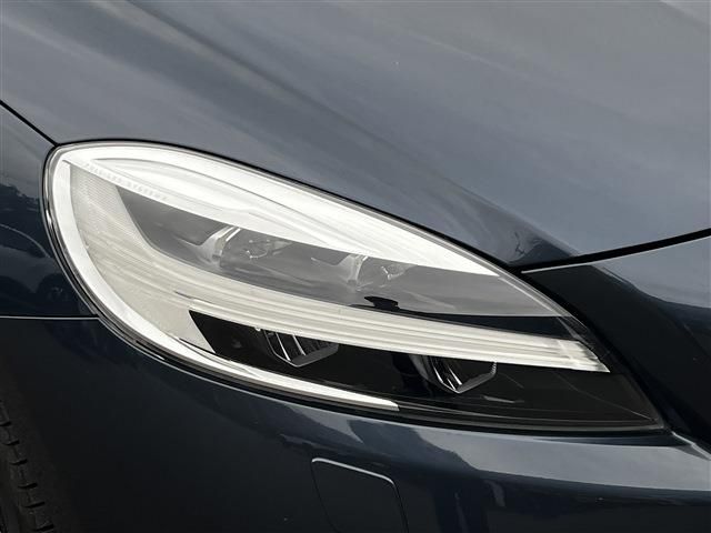 VOLVO VOLVO V40 CROSS COUNTRY 2017