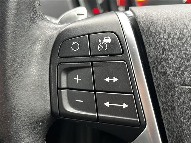 VOLVO VOLVO V40 CROSS COUNTRY 2017