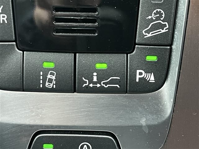 VOLVO VOLVO V40 CROSS COUNTRY 2017