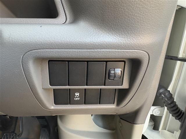 NISSAN NV100 CLIPPER 4WD 2023