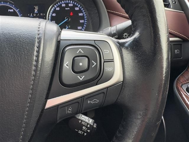 TOYOTA HARRIER HYBRID 2015