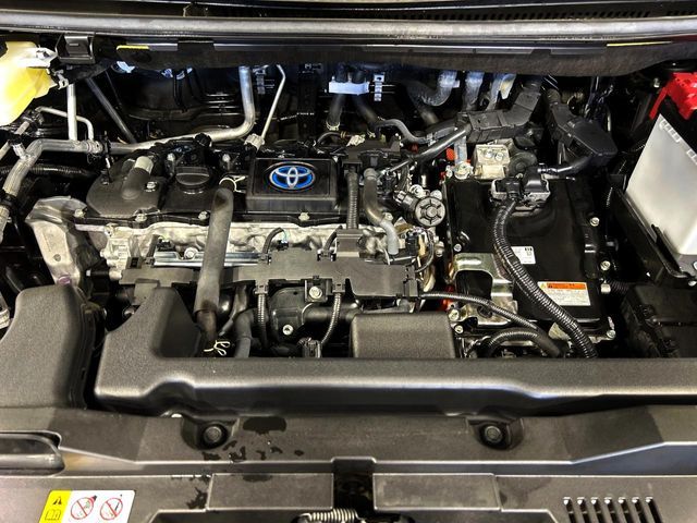 TOYOTA VOXY HYBRID 2024