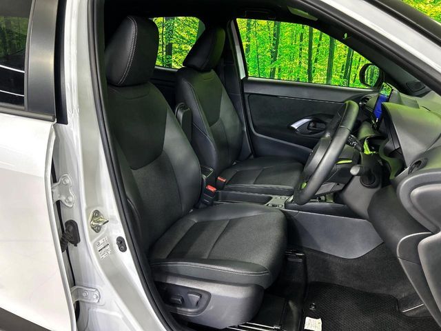 TOYOTA YARIS CROSS HYBRID 2025