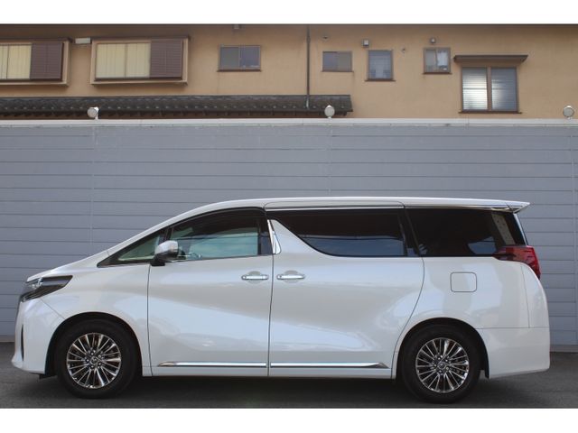 TOYOTA ALPHARD 2018