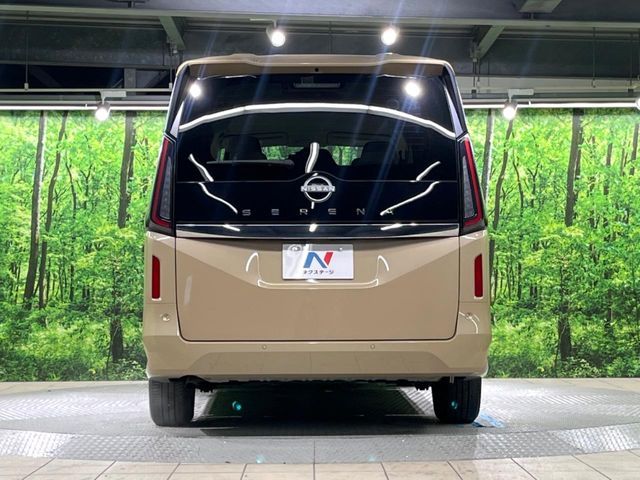 NISSAN SERENA  WG 2023