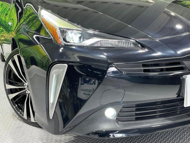 TOYOTA PRIUS 2019