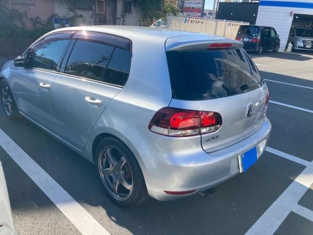 VOLKSWAGEN VW???5HB 2011