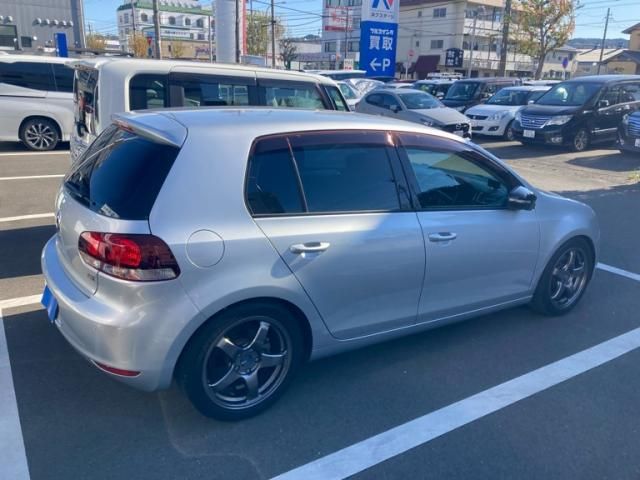 VOLKSWAGEN VW???5HB 2011