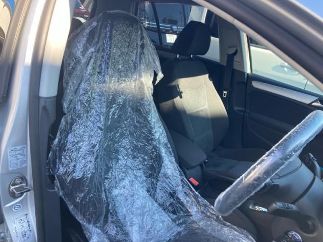 VOLKSWAGEN VW???5HB 2011