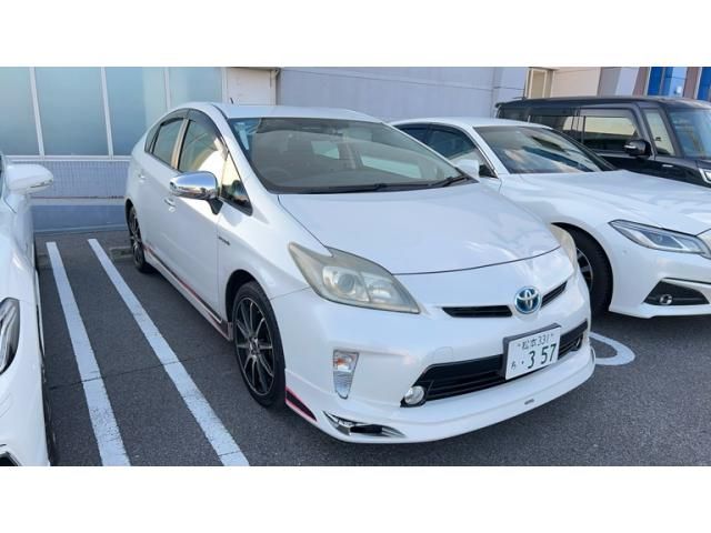 TOYOTA PRIUS 2013