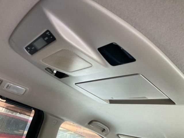 NISSAN ELGRAND  4WD 2011