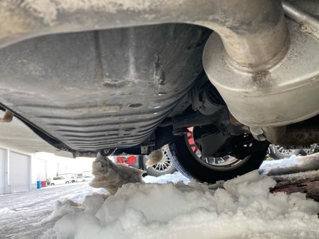 NISSAN ELGRAND  4WD 2011