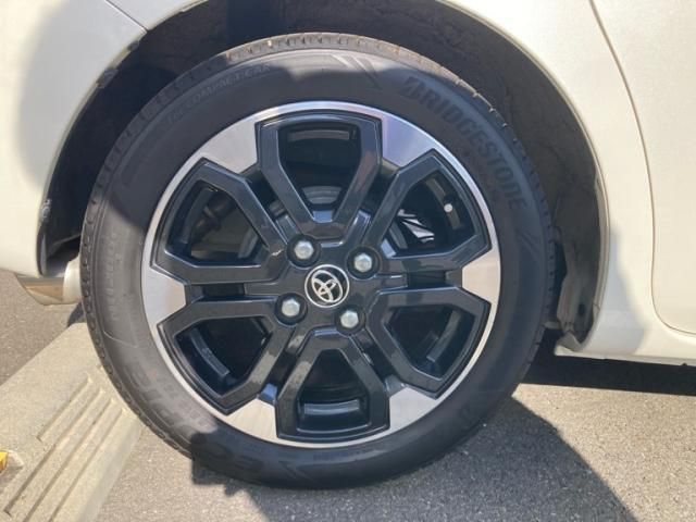 TOYOTA PIXIS MEGA 2019