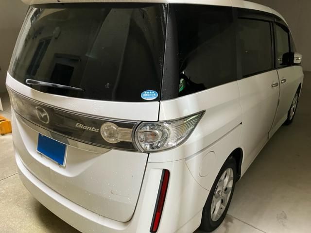 MAZDA BIANTE 2011
