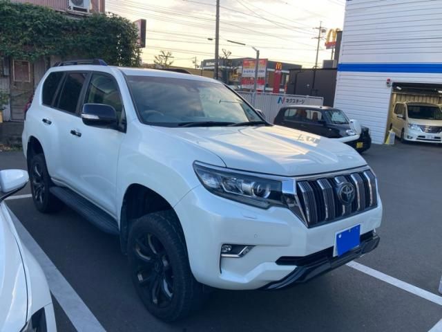TOYOTA LANDCRUISER PRADO 2018