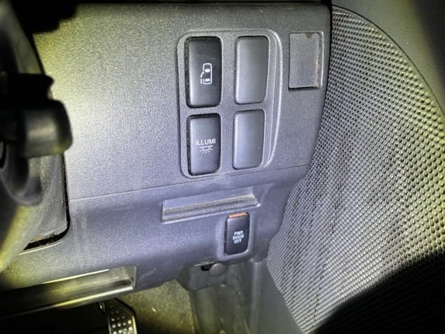 DAIHATSU TANTO CUSTOM 2011