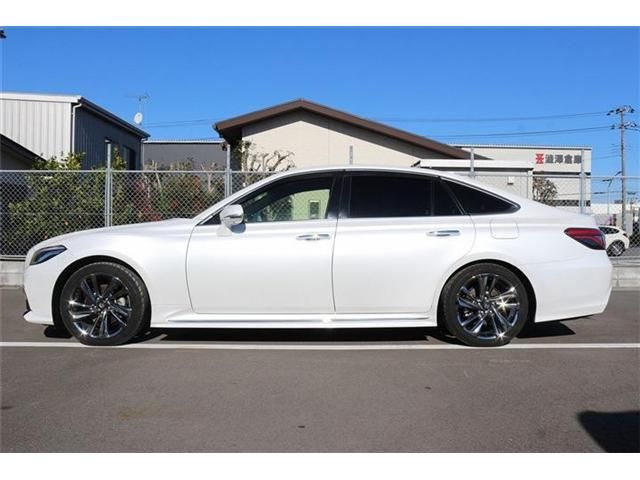 TOYOTA CROWN sedan hybrid 2021