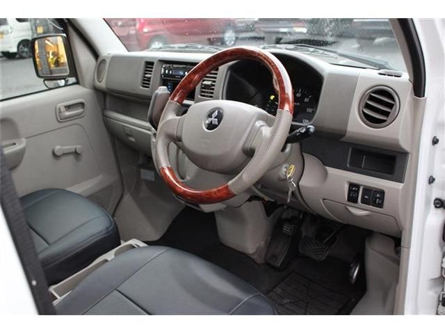 MITSUBISHI MINICAB van 4WD 2014