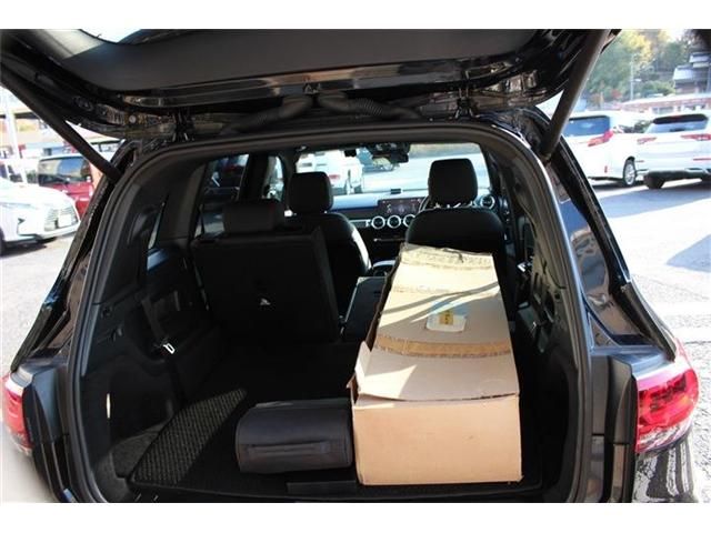 MERCEDES BENZ MERCEDES BENZ GLB 2023