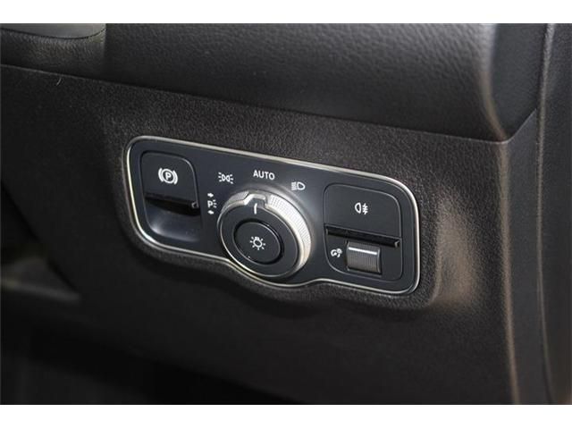 MERCEDES BENZ MERCEDES BENZ GLB 2023