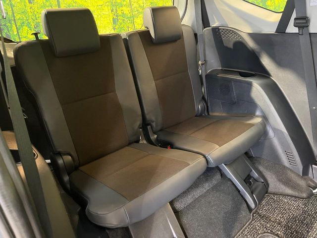 TOYOTA SIENTA HYBRID 2018