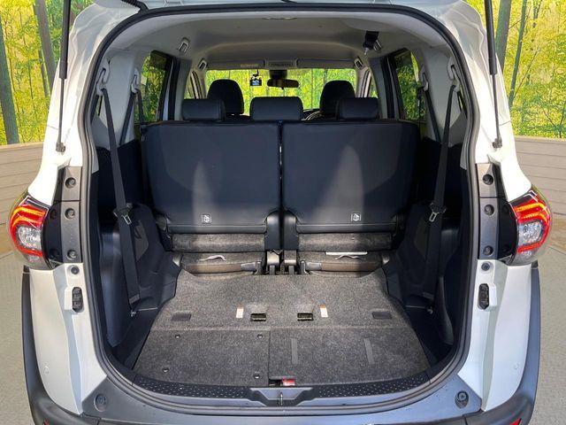 TOYOTA SIENTA HYBRID 2018