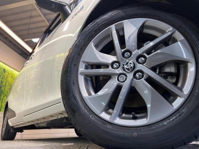 TOYOTA SIENTA HYBRID 2018