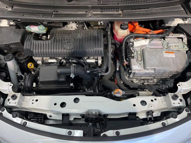 TOYOTA SIENTA HYBRID 2018