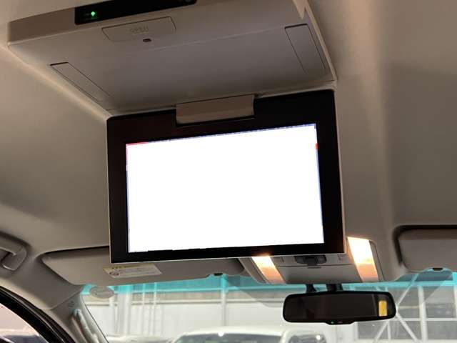 TOYOTA VELLFIRE 2013