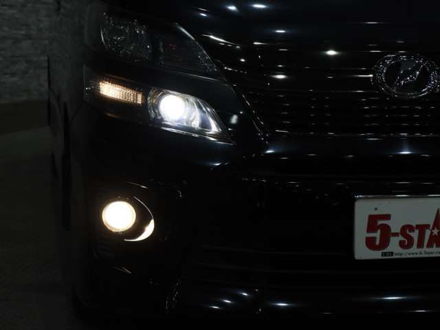 TOYOTA VELLFIRE 2013