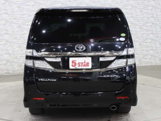 TOYOTA VELLFIRE 2013