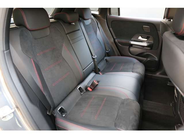 MERCEDES BENZ MERCEDES BENZ EQA 2024