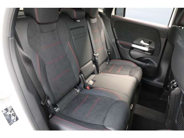 MERCEDES BENZ MERCEDES BENZ GLA class 2024