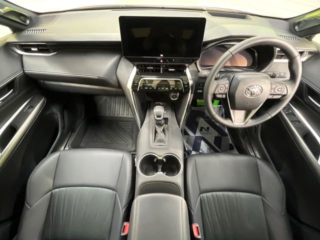 TOYOTA HARRIER HYBRID 2025