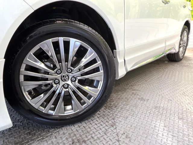 TOYOTA HARRIER HYBRID 2025