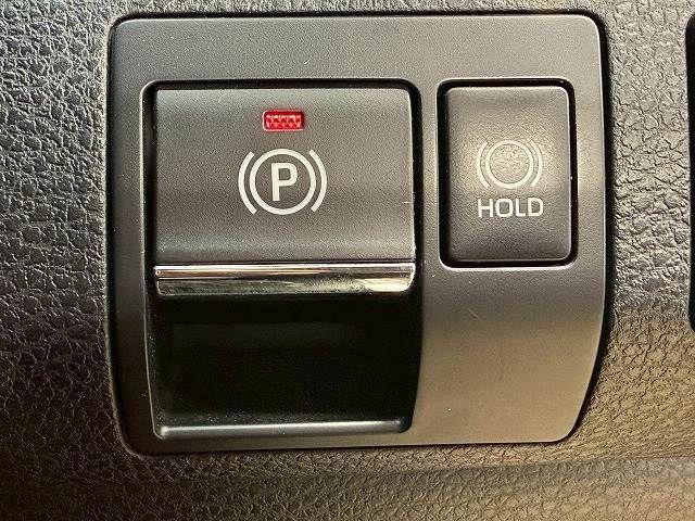 TOYOTA HARRIER 2WD 2018