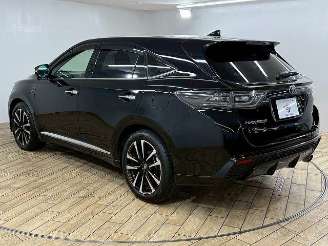TOYOTA HARRIER 2WD 2018
