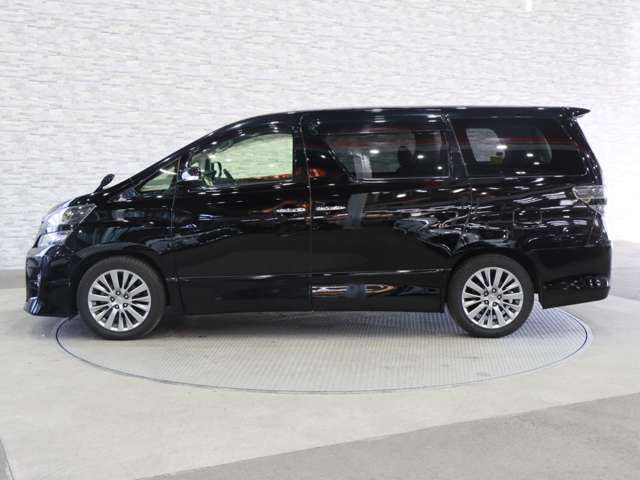 TOYOTA VELLFIRE 2014