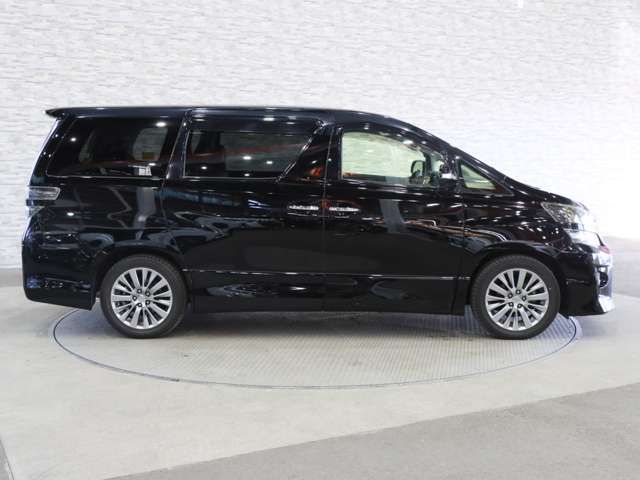 TOYOTA VELLFIRE 2014