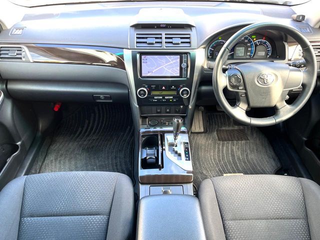 TOYOTA CAMRY HYBRID 2013