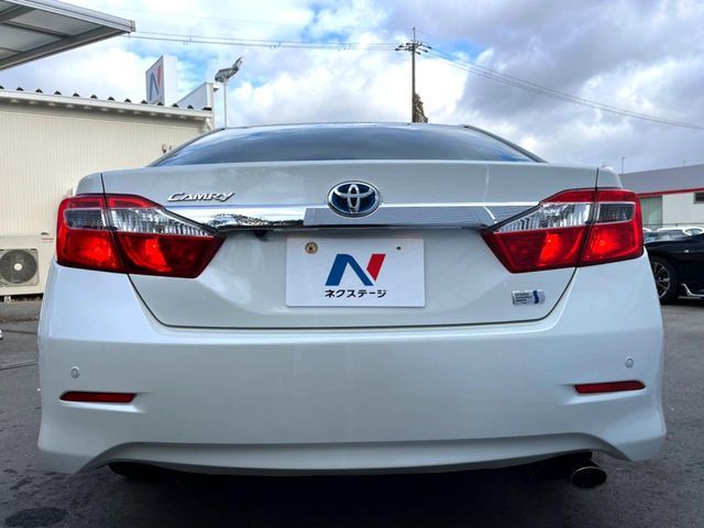 TOYOTA CAMRY HYBRID 2013