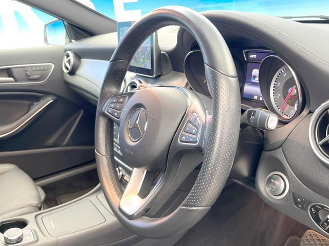 MERCEDES BENZ MERCEDES BENZ GLA class 2016